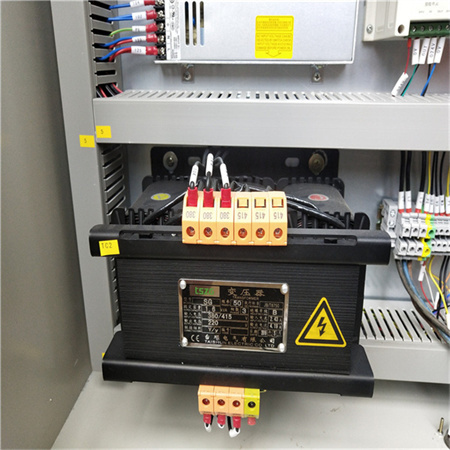 Преска кочница Аутоматска кочница за пресовање 63Т2500мм ДА66Т 8+1 осовина ЦНЦ аутоматска електро-хидраулична синхрона машина за савијање кочнице