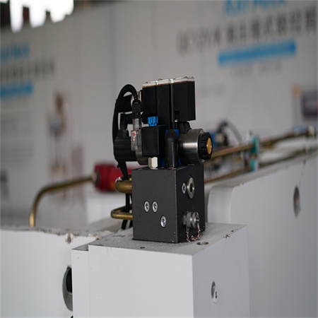 хидраулична цнц преса за ломљење челичне плоче кочиона преса ВЦ67к хидраулична машина за савијање за врућу продају