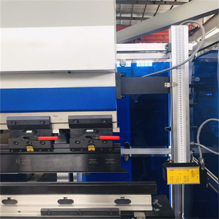 ЦНЦ Хидраулиц ЈЦО алуминијумска преса за савијање 4м: продаја половних машина за маркирање цеви