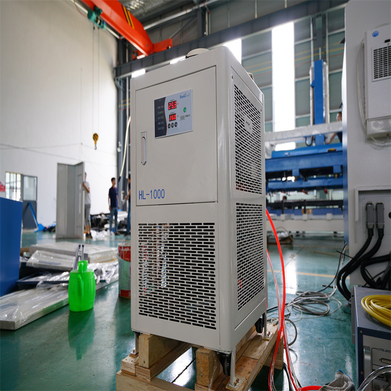 Аутоматска Цнц машина за ласерско сечење са воденим хлађењем 1500в