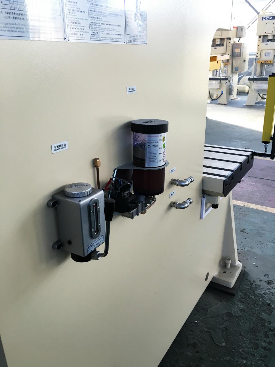 Добављачи хидрауличких машина за пресовање, продајна цена хидрауличке пресе од 500 тона